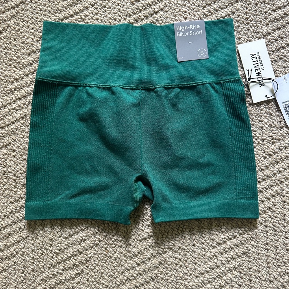 Forever 21 High-Rise Biker Shorts in Green